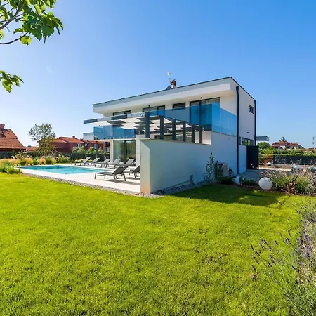Celi Villa *